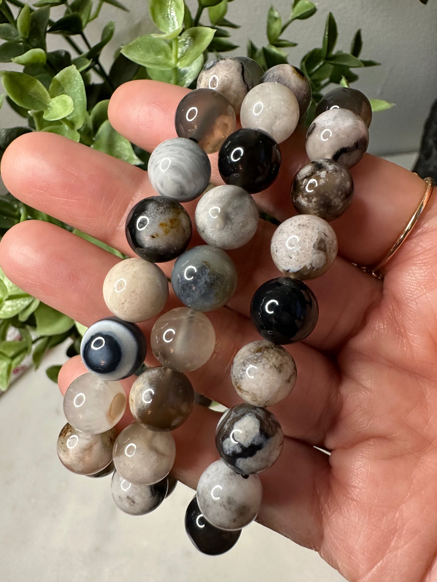 BLACK FLOWER AGATE BRACELET