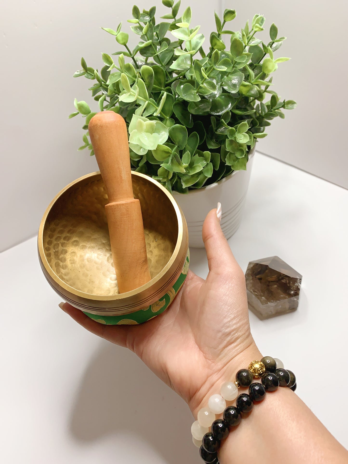 TIBETAN MEDITATION SINGING BOWL W/GREEN CUSHION