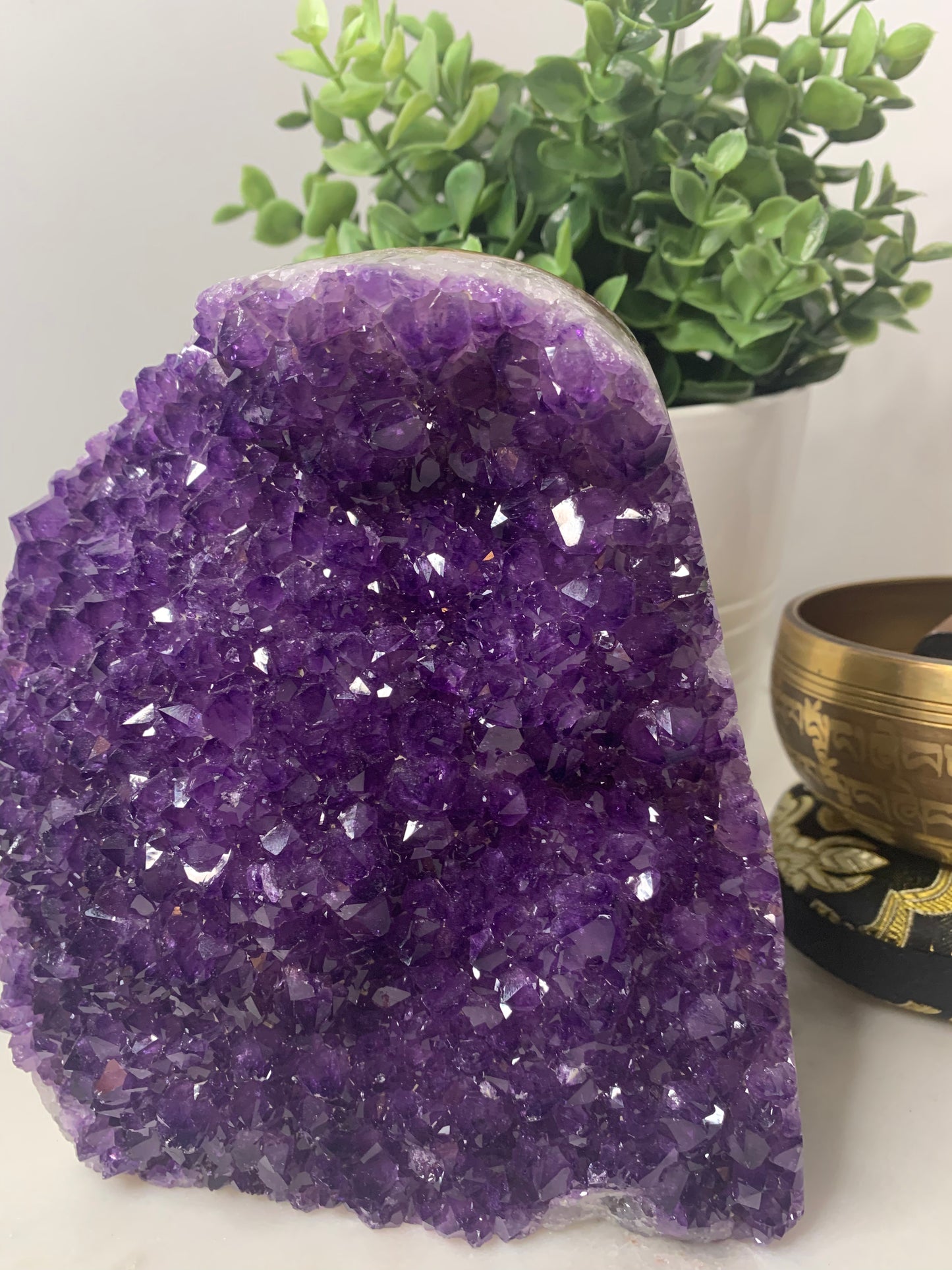 HIGH QUALITY AMETHYST GEODE (3kg)