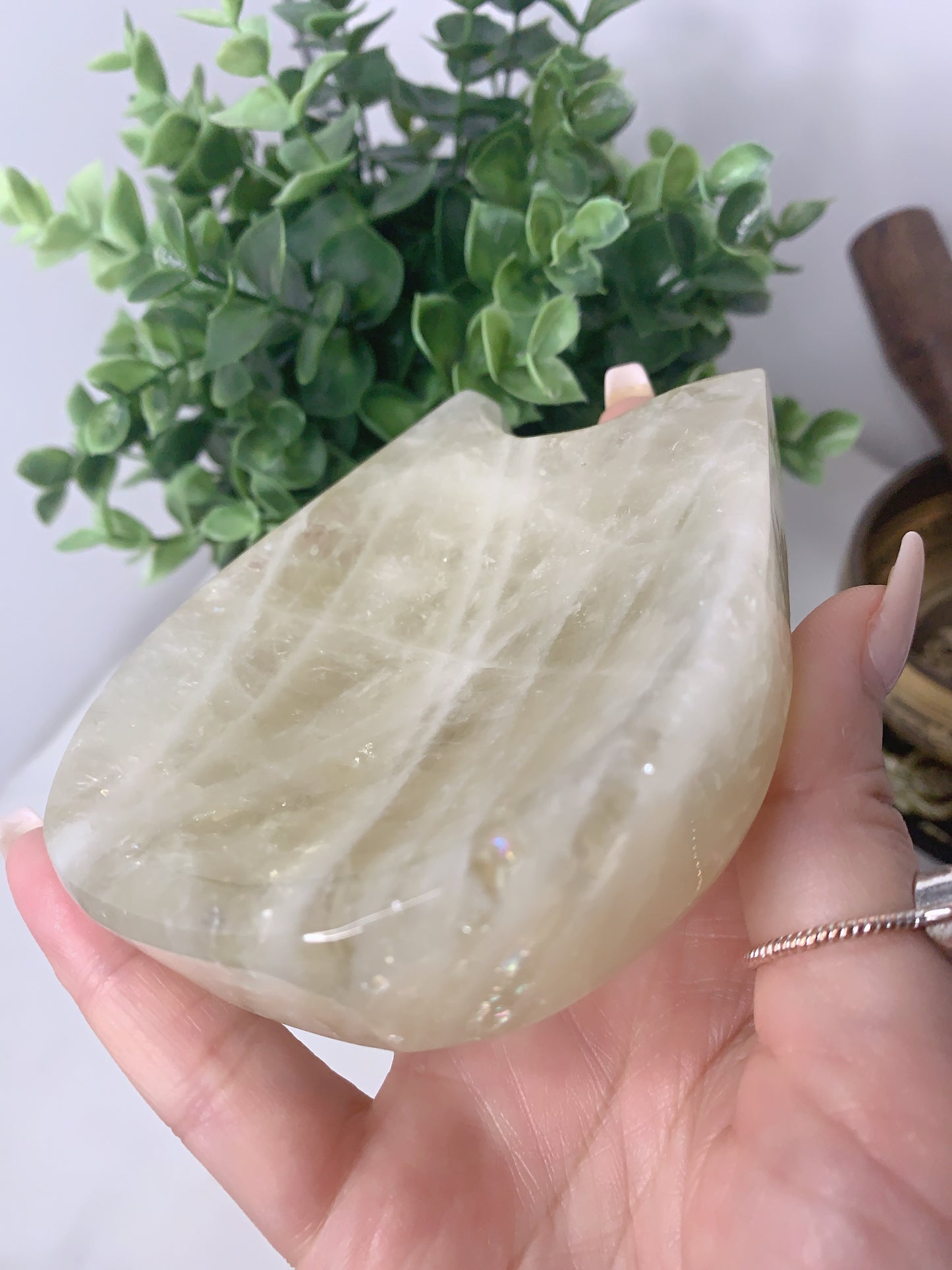 CITRINE CRYSTAL BOWL