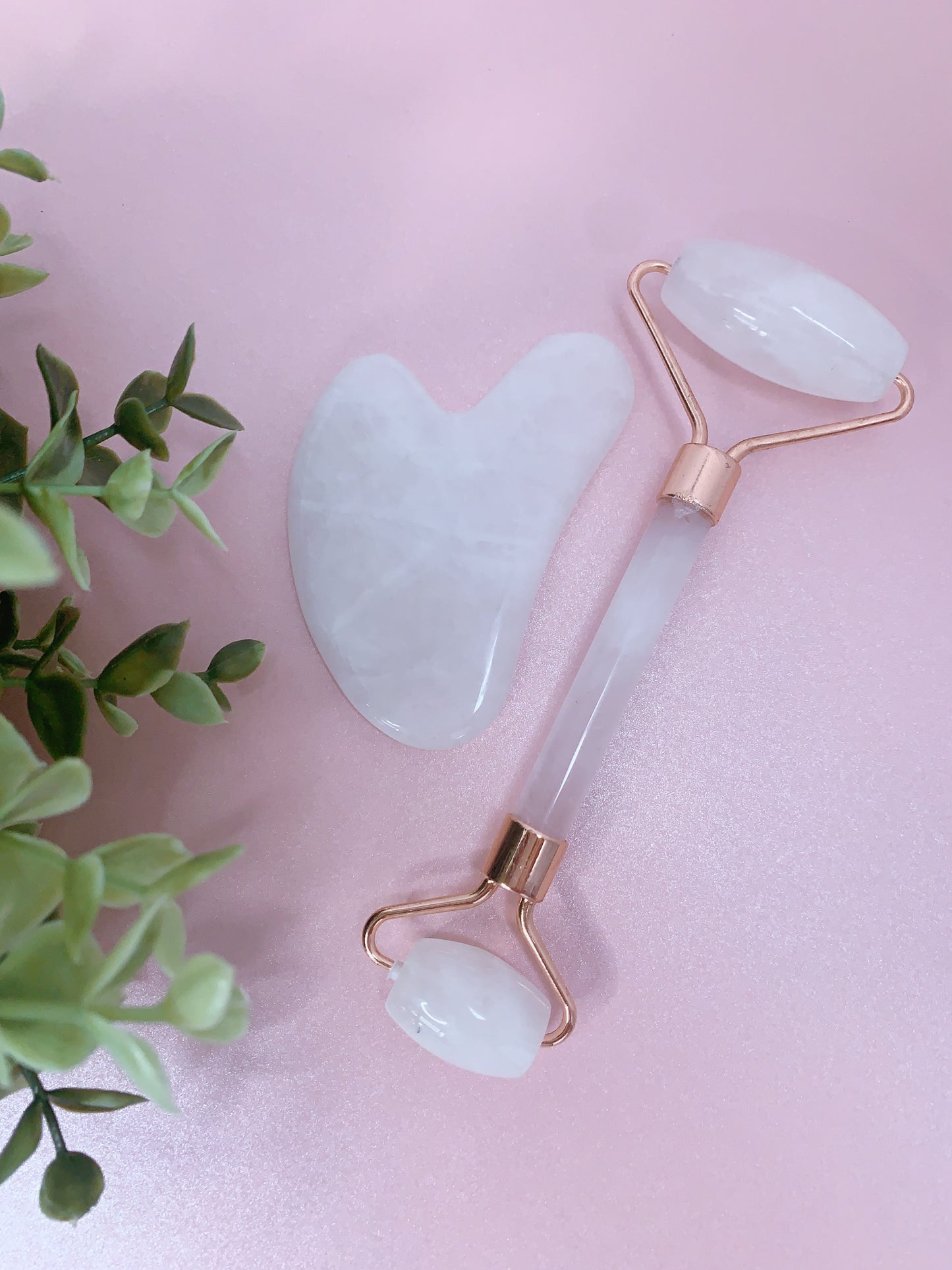 CLEAR QUARTZ FACIAL ROLLER & GUA SHA SET