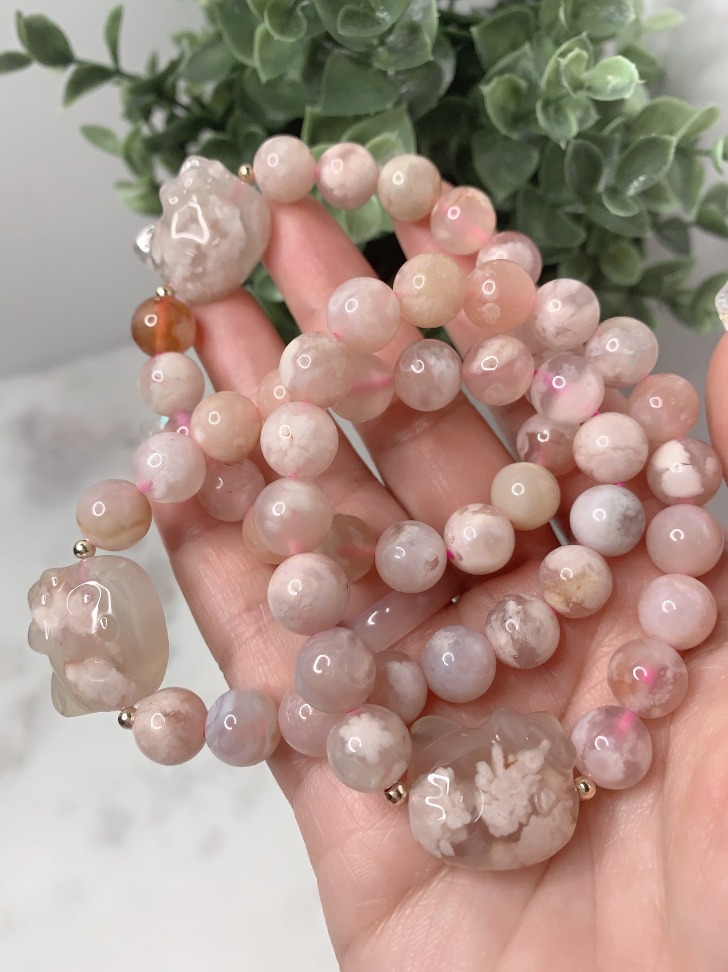 FLOWER AGATE HELLO KITTY BRACELET