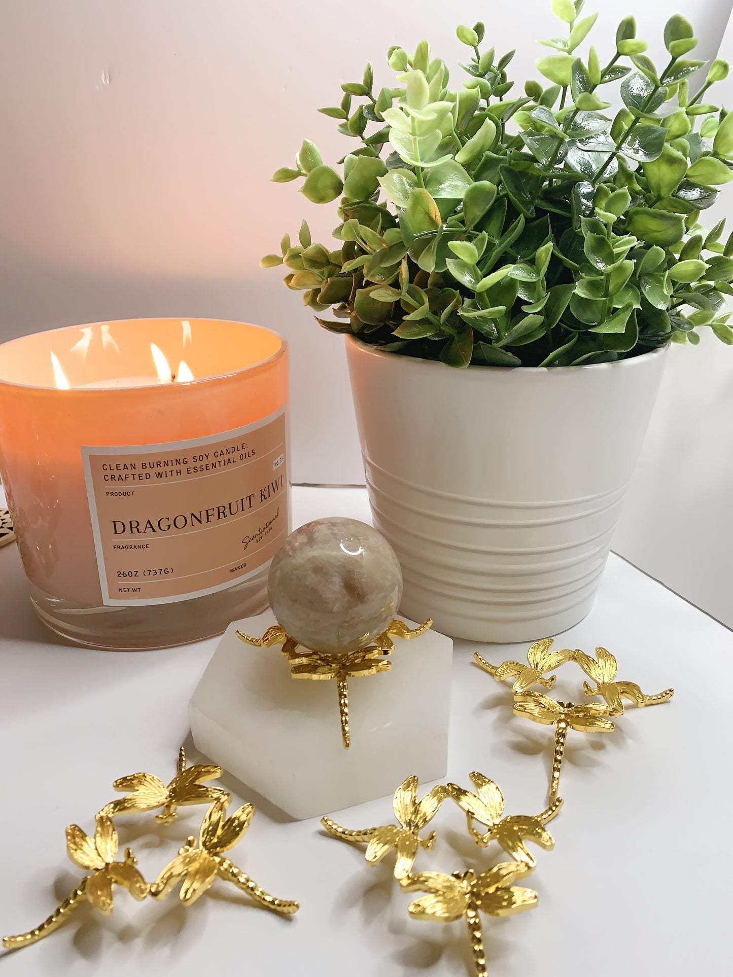 GOLDEN DRAGONFLY SPHERE HOLDER