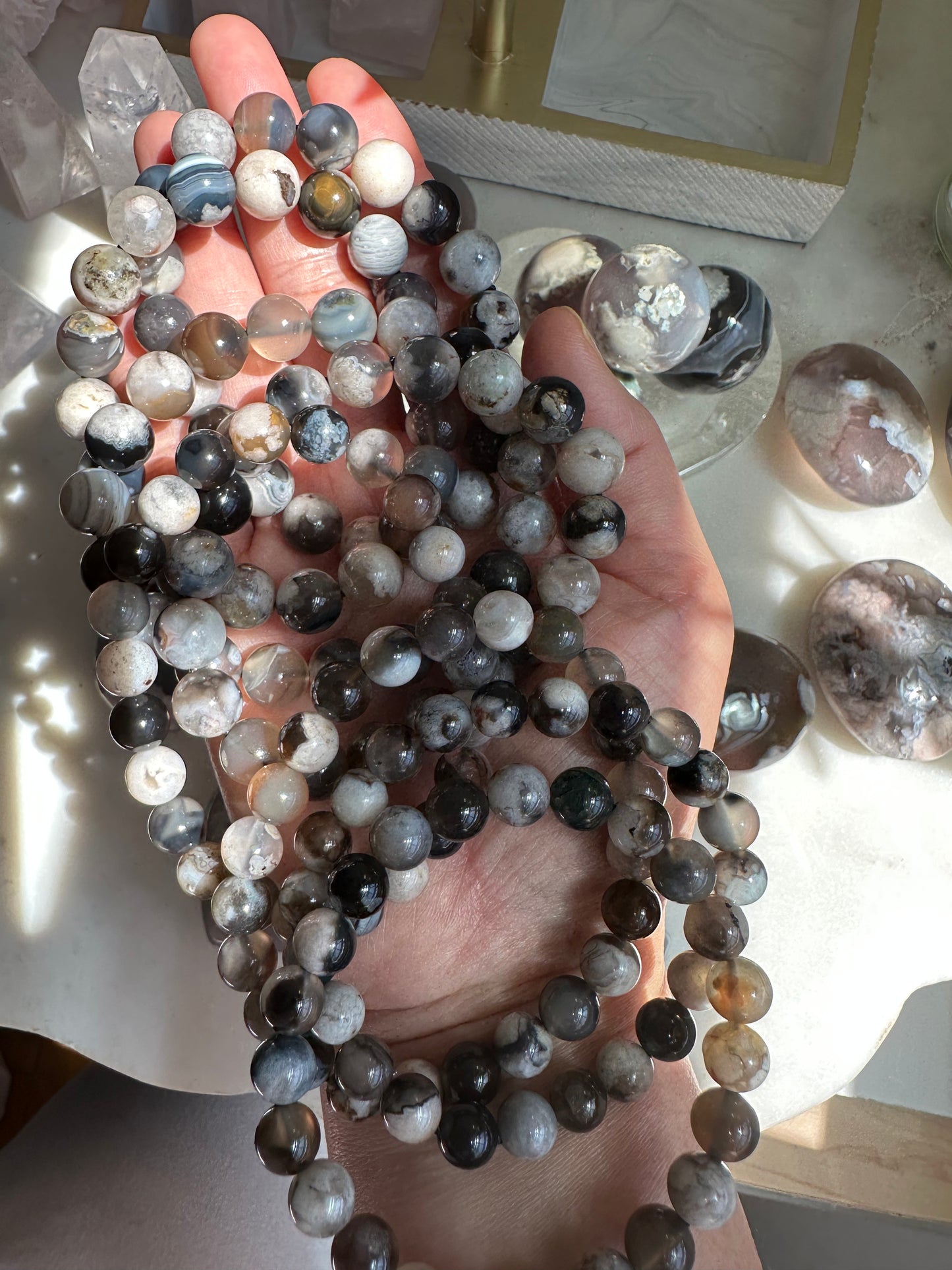 BLACK FLOWER AGATE BRACELET