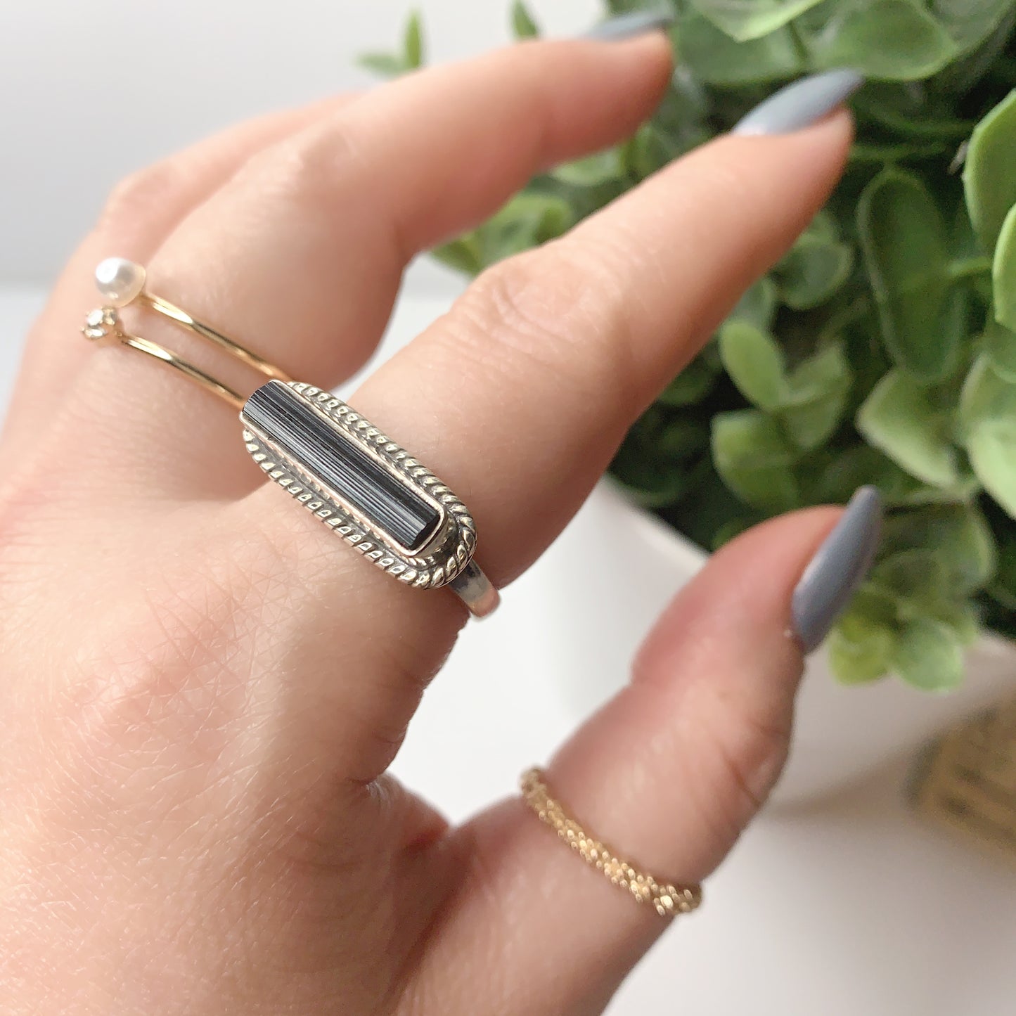 BLACK TOURMALINE RING