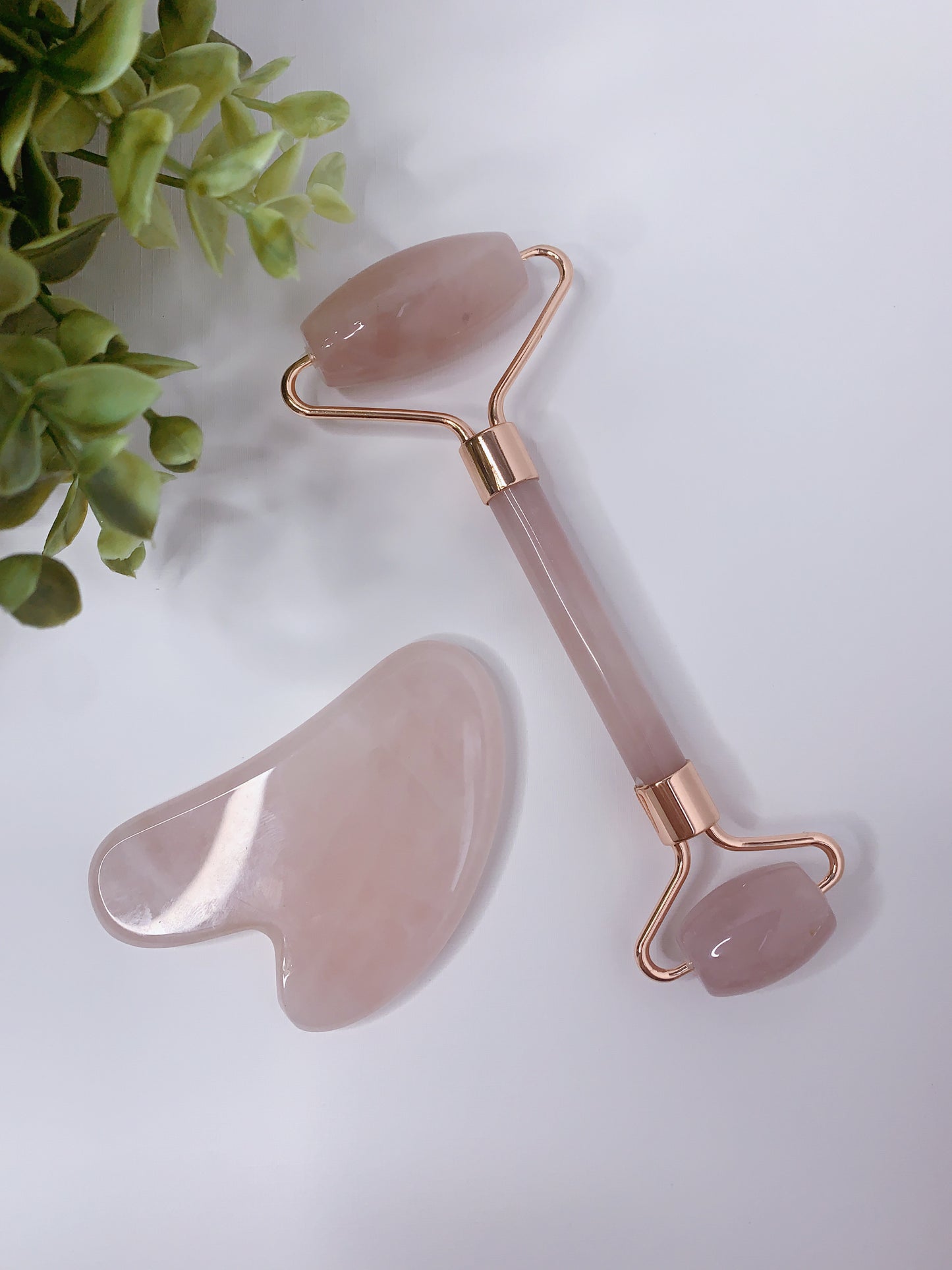 ROSE QUARTZ FACIAL ROLLER & GUA SHA SET