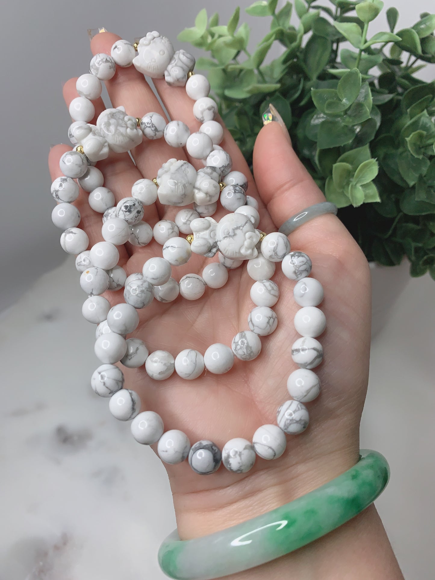 HOWLITE HELLO KITTY BRACI