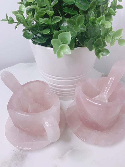 ROSE QUARTZ HEART SHAPED TEA SET