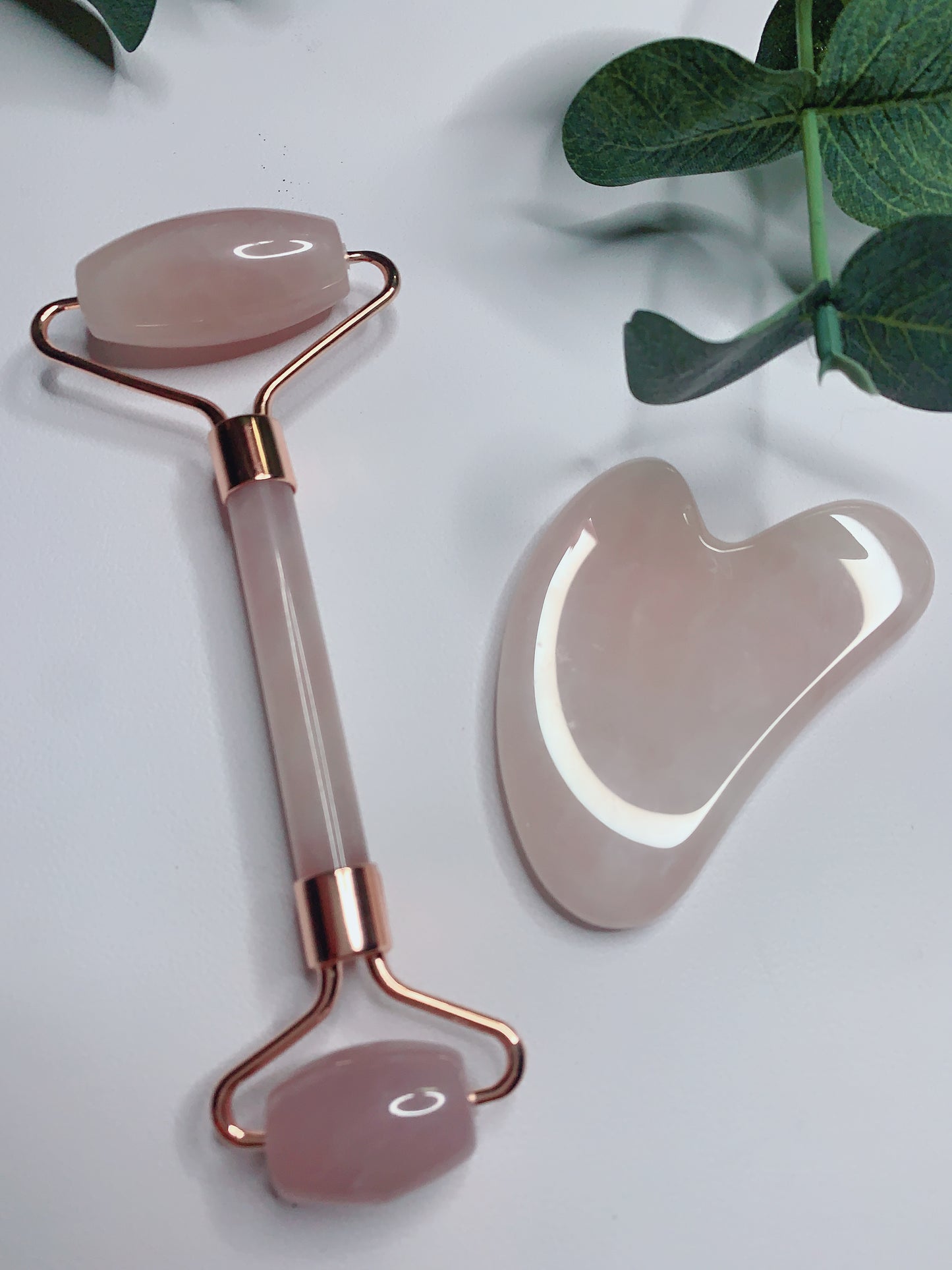 ROSE QUARTZ FACIAL ROLLER & GUA SHA SET